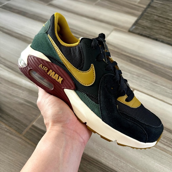 Men's Nike Air Max Excee Running Shoes - Black/Bronzine-Vintage Green HQ3610 010 - Picture 1 of 7